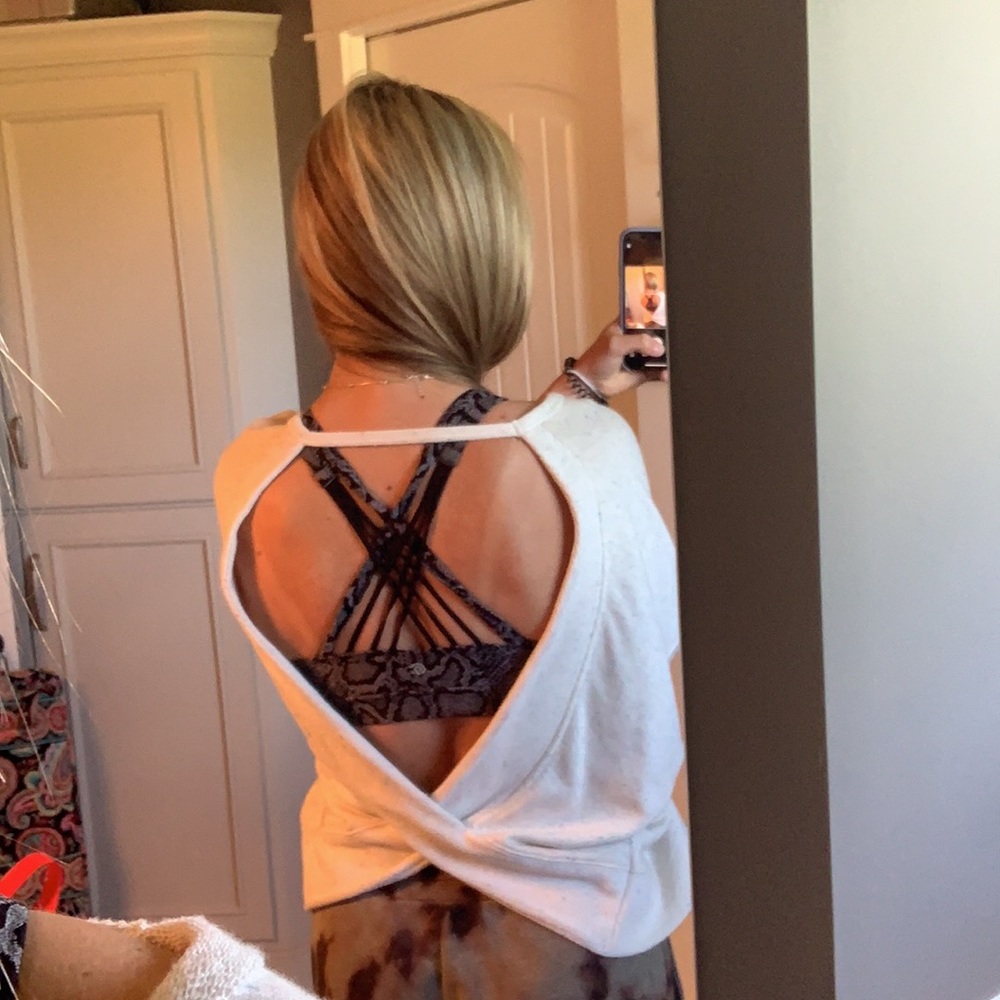 Long sleeve crew neck with open back